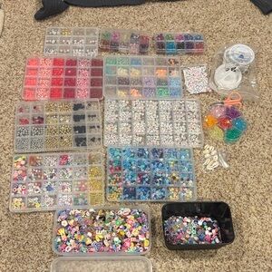 Set of beads for bracelet making TONS OF BEADS